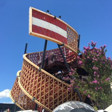 オーストリア